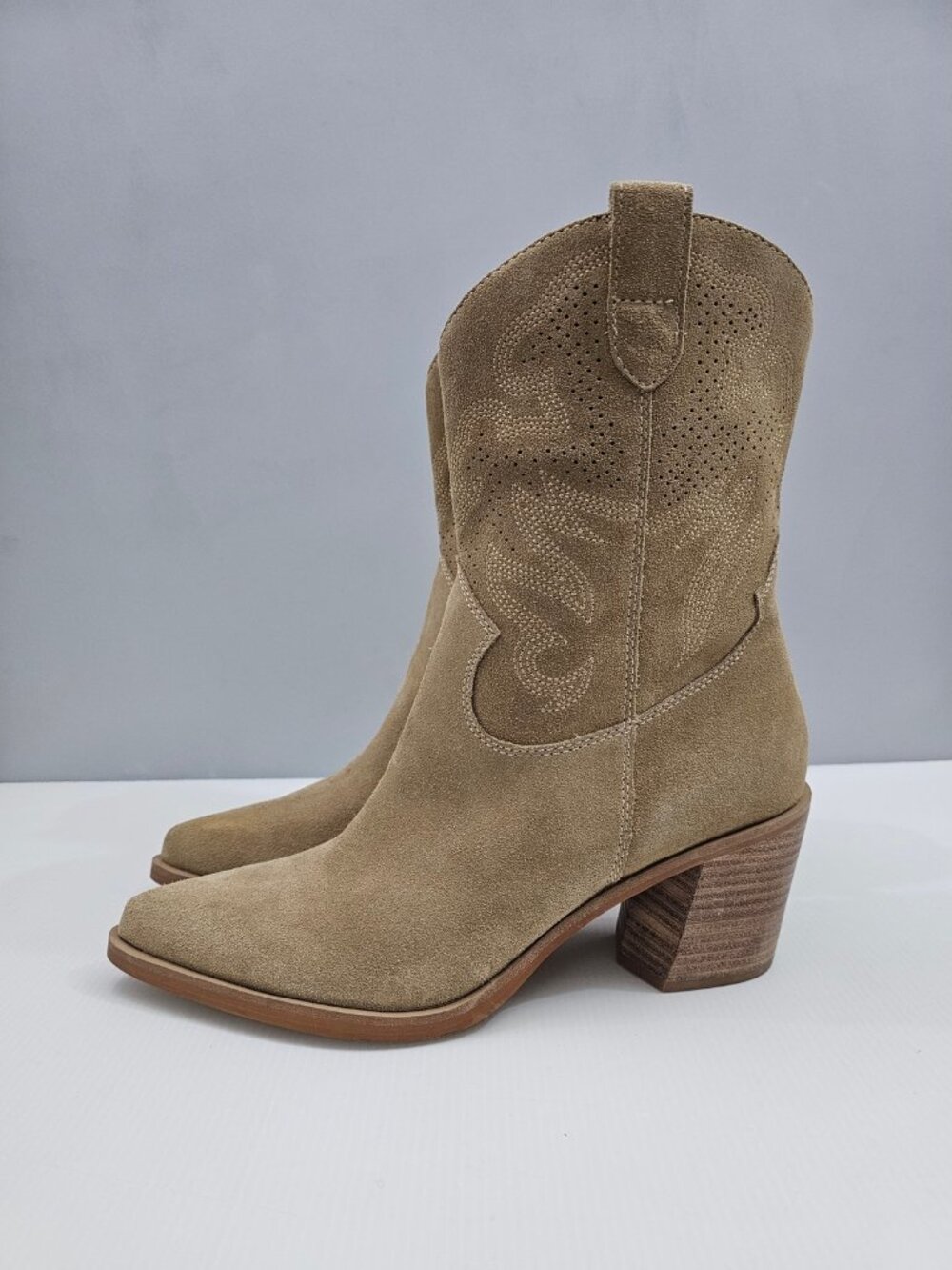 Dolce Vita Klint Western Cowboy Boots Womens 11 Tan Suede Pointed Toe Block Heel